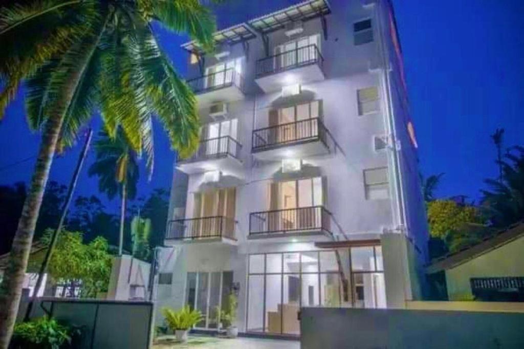 Sea Cloud Dalawella Hotel Унаватуна Екстер'єр фото